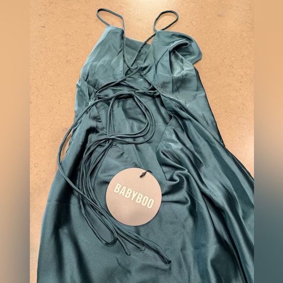 NWT BABYBOO MISHA MAXI DRESS - EMERALD Sz: M - Picture 12 of 15
